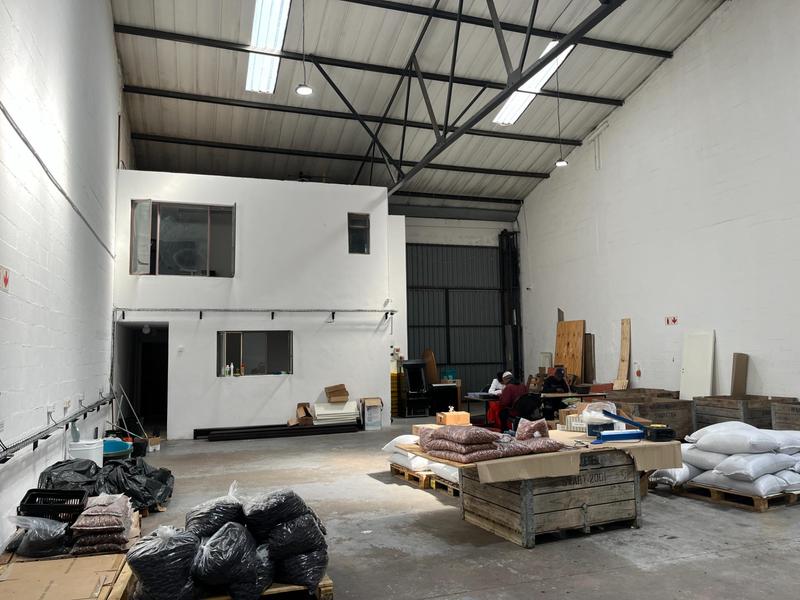 To Let Commercial Property for Rent in Killarney Gardens Western Cape